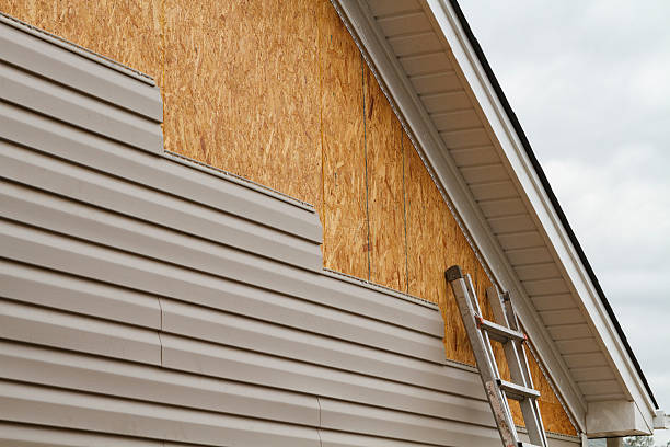 Professional Fiber Cement Siding technician working in Bradenville, PA